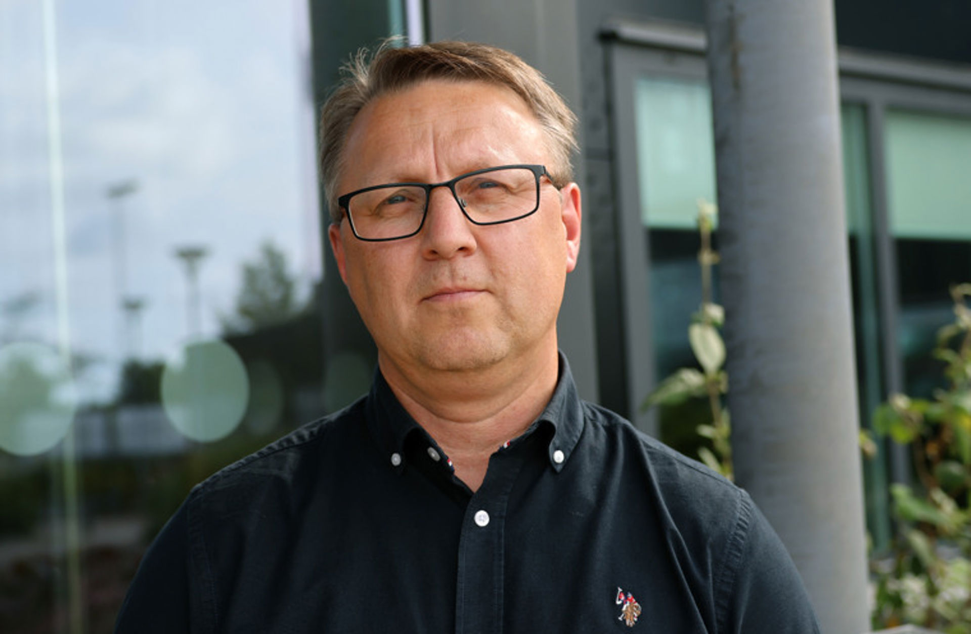 Jesper förklarar kvartspris. 